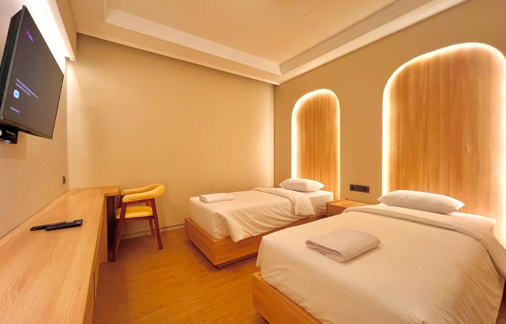 Second Floor Executive Room with Sofa